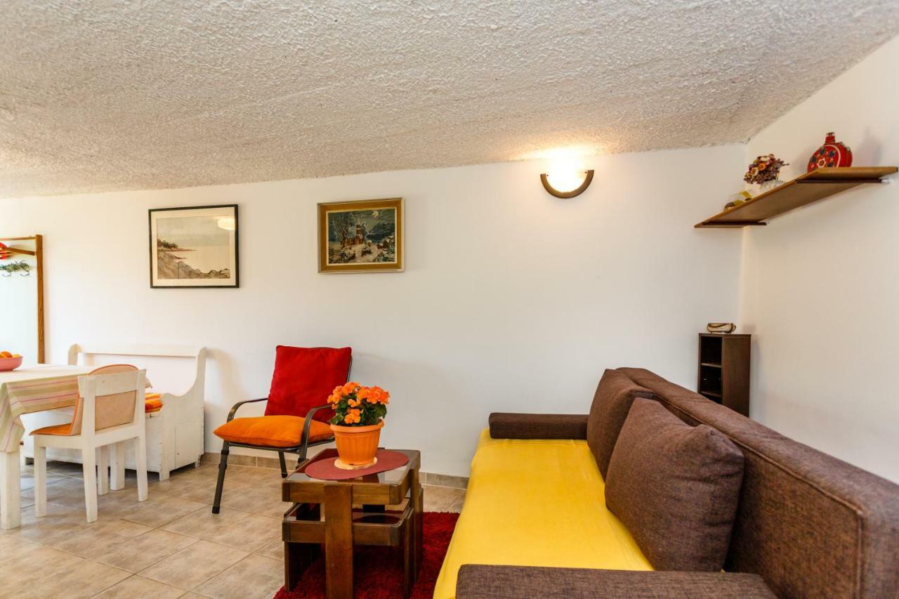 Apartman Sonja Risika Exterior photo